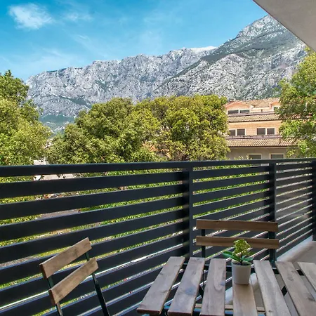 Mario - With Terace Apartamento